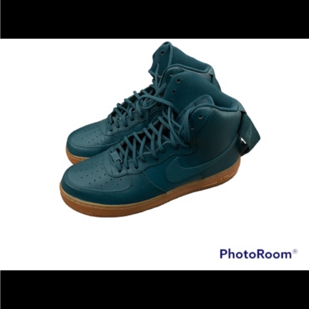 Nike Teal High-Top Air Force 1 gummy bottom